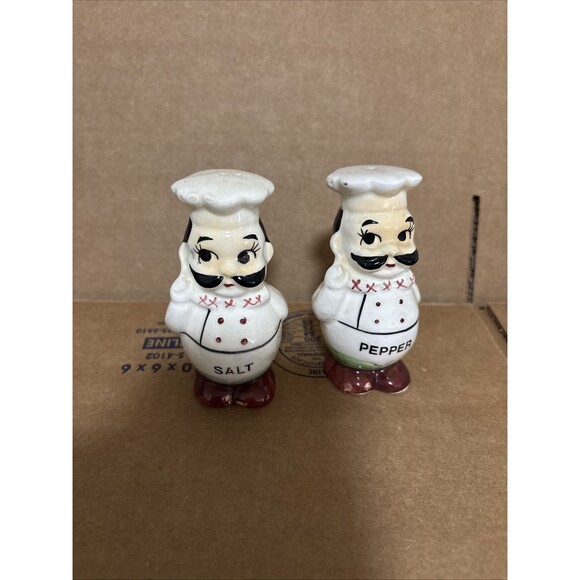 Vintage Chef Salt & Pepper Shaker Set - Taiwan - Picture 1 of 5